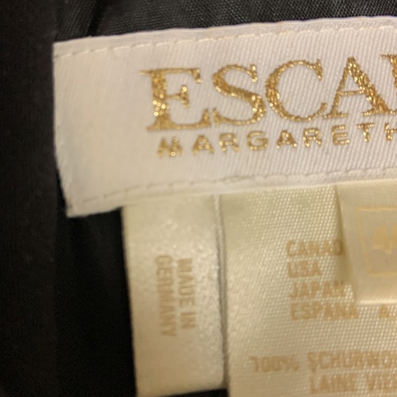 Escada 100% wool with lining made in Germany euro size 40 - Picture 9 of 13
